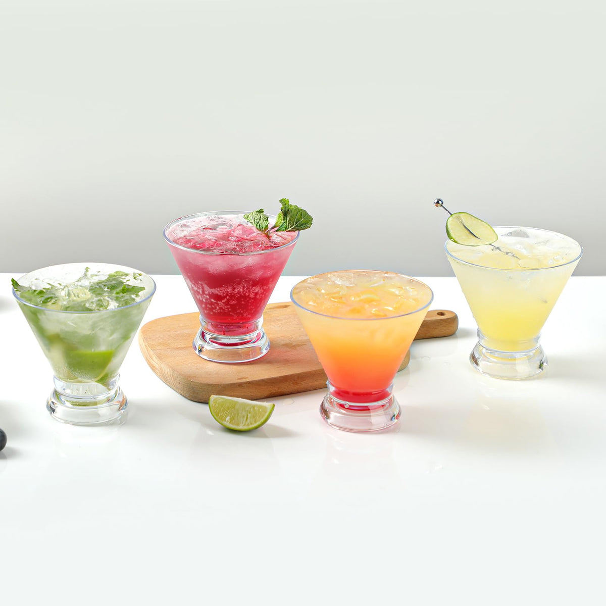 Set of 4 10oz Unbreakable Tritan Stemless Cocktail Glasses W758294