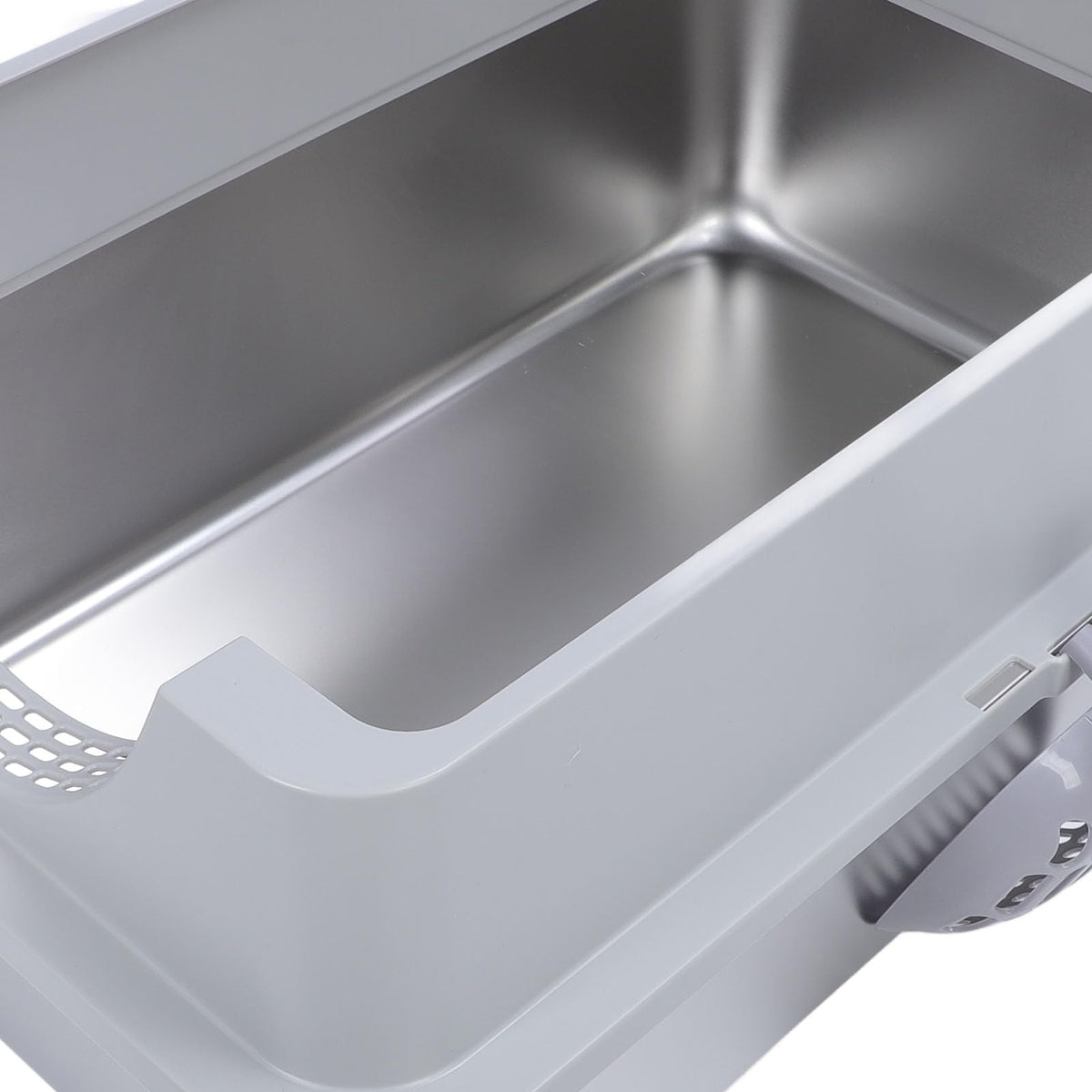 Enclosed Stainless Steel Litter Box with Flip Top Lid U916641