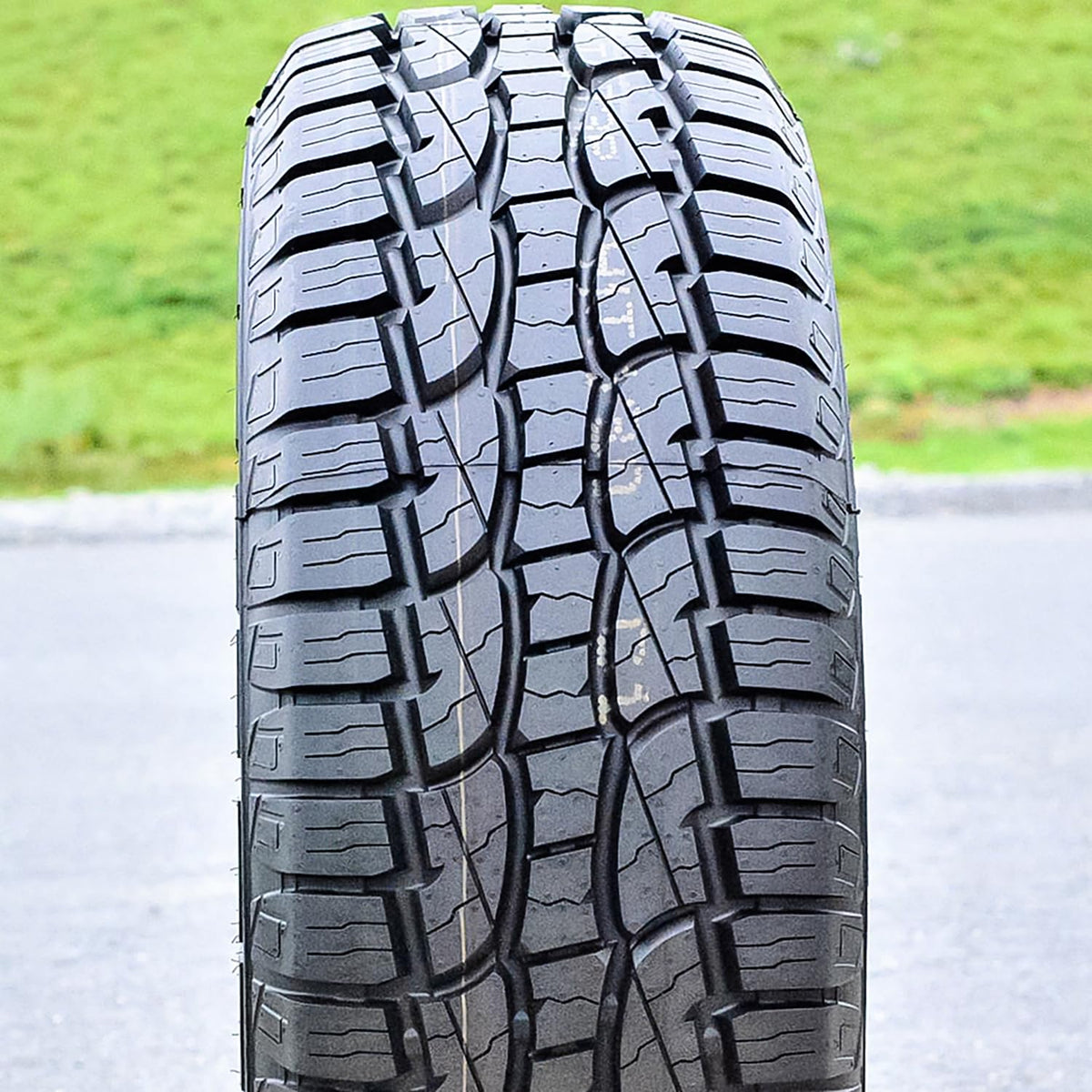 265/70R18 116T Tires Q8284