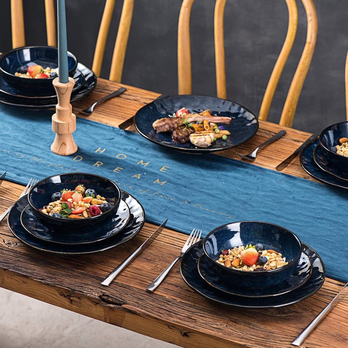 Ceramic Salad Bowls Set, 32 Ounce, Set of 4, Blue Q168613